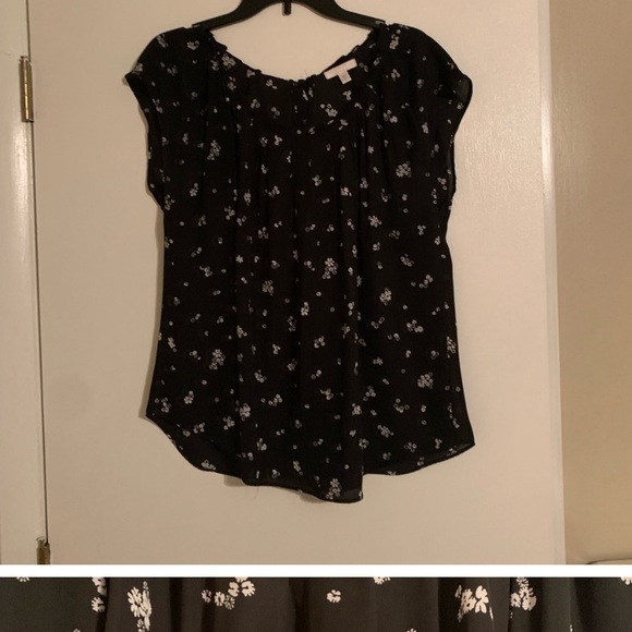 Summer Clothes bundle ✨ - Picture 2 of 9